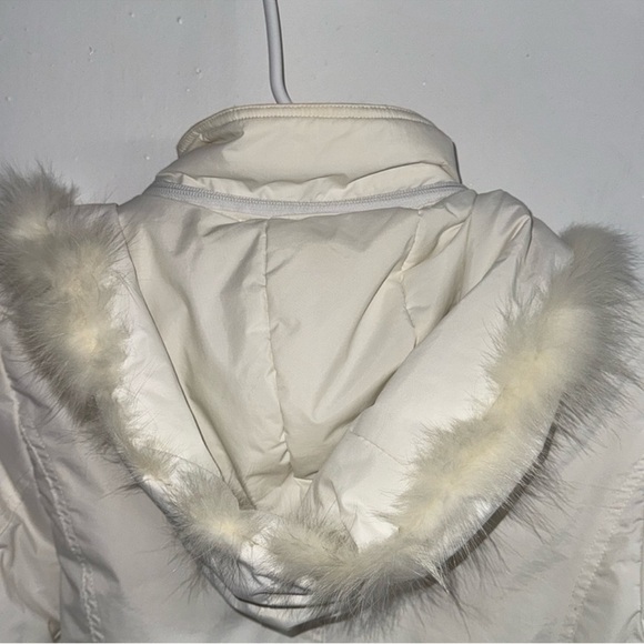 PRADA Women's White Hooded Jacket - Picture 8 of 10